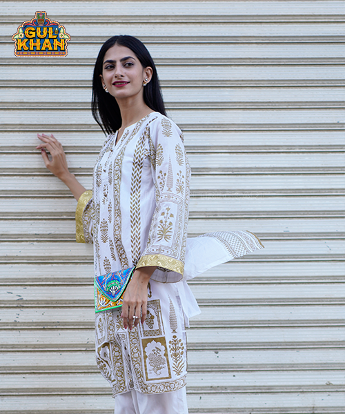 Handmade Clutch 1008